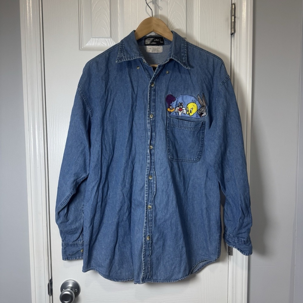 1992 Looney Tunes Embroidered Patch Warner Bros Denim Mens Medium M Shirt USA